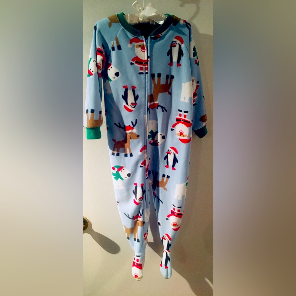 Carters - Christmas themed all in one - size 2T